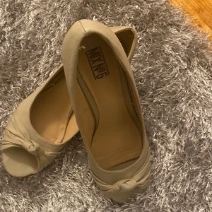 Open toe shoes, special for